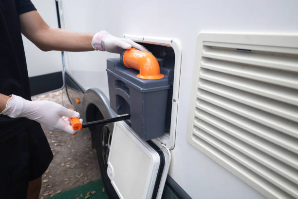 Best Porta potty delivery and setup  in Holbrook, NY